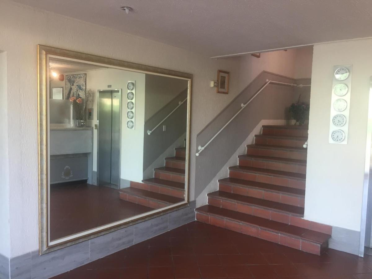 Hotel One Via Roma, 82 Altopascio Bagian luar foto